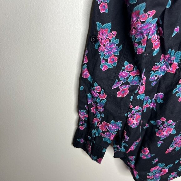 Billabong Women's Floral Button-Up Shirt Size S 100% Cotton Black & Pink - Picture 10 of 10